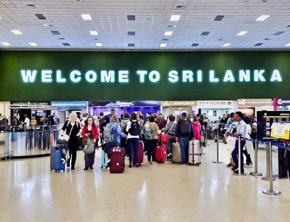 Sri Lanka Airport Pickup: Private Transfers, Prices & Booking Tips